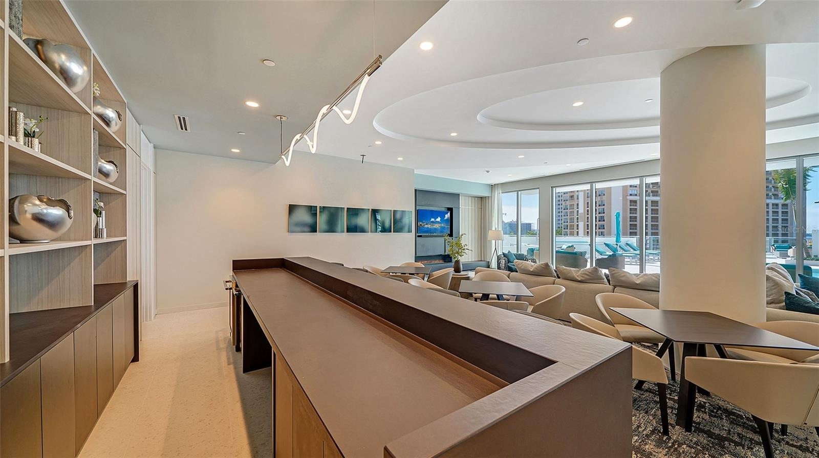 301 Quay Cmns