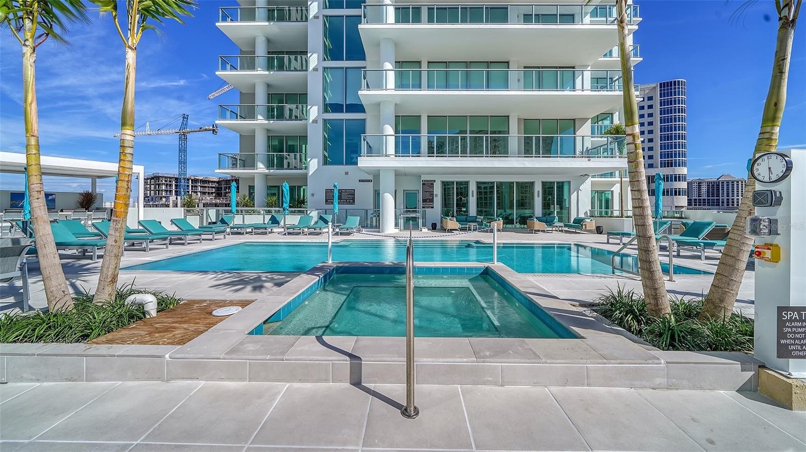 301 Quay Cmns