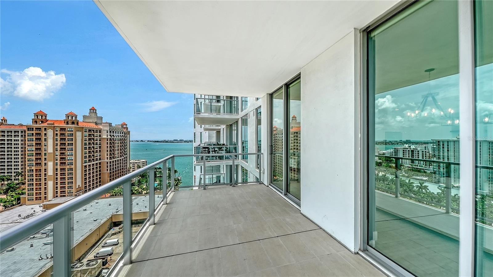 301 Quay Cmns