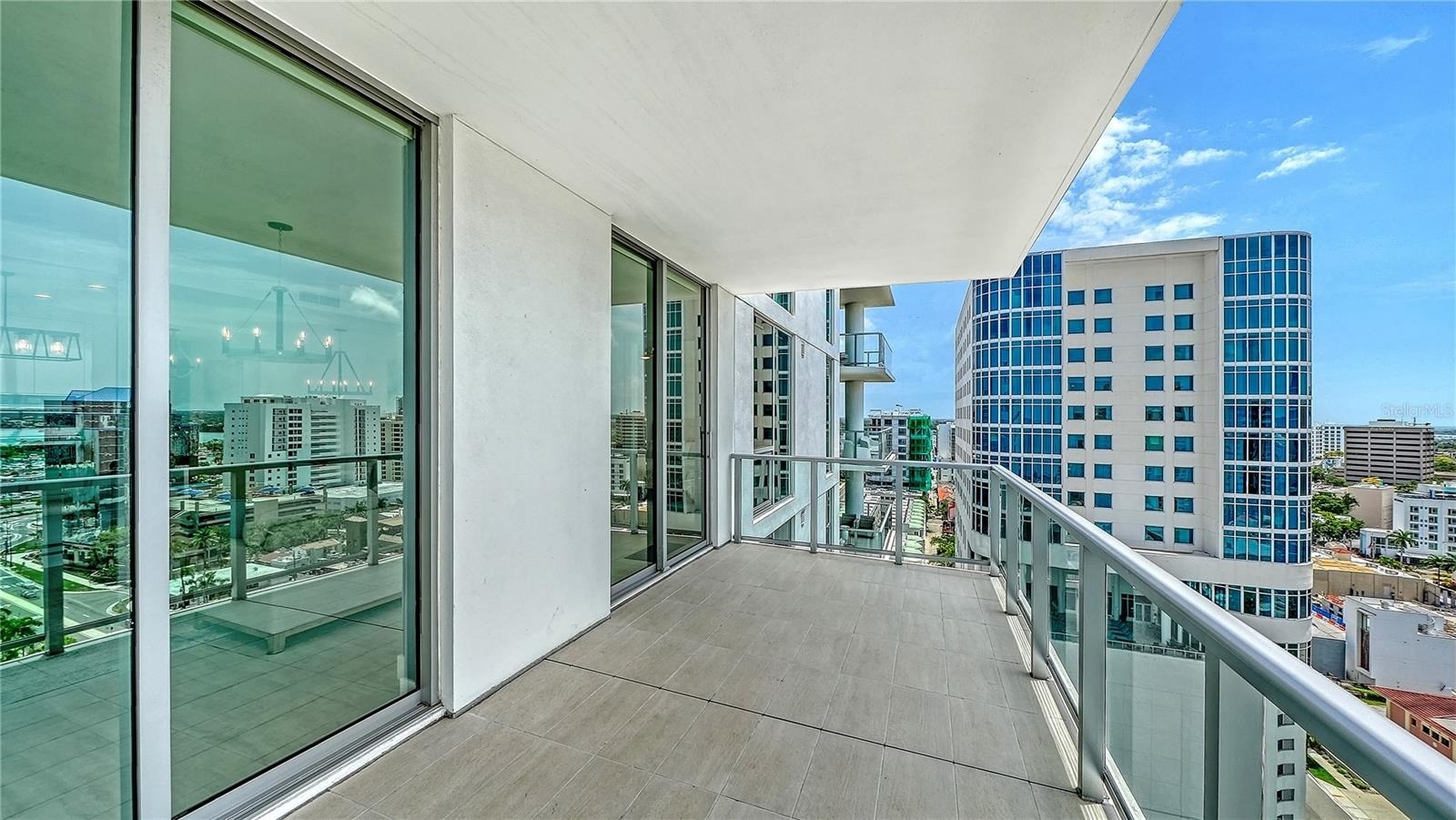 301 Quay Cmns