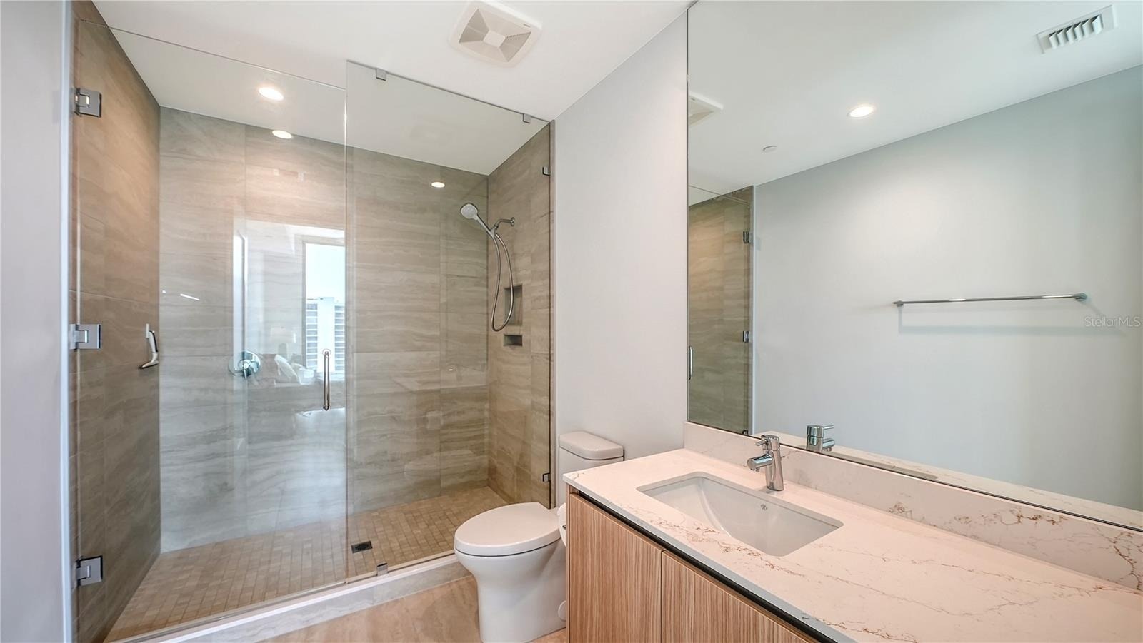 301 Quay Cmns