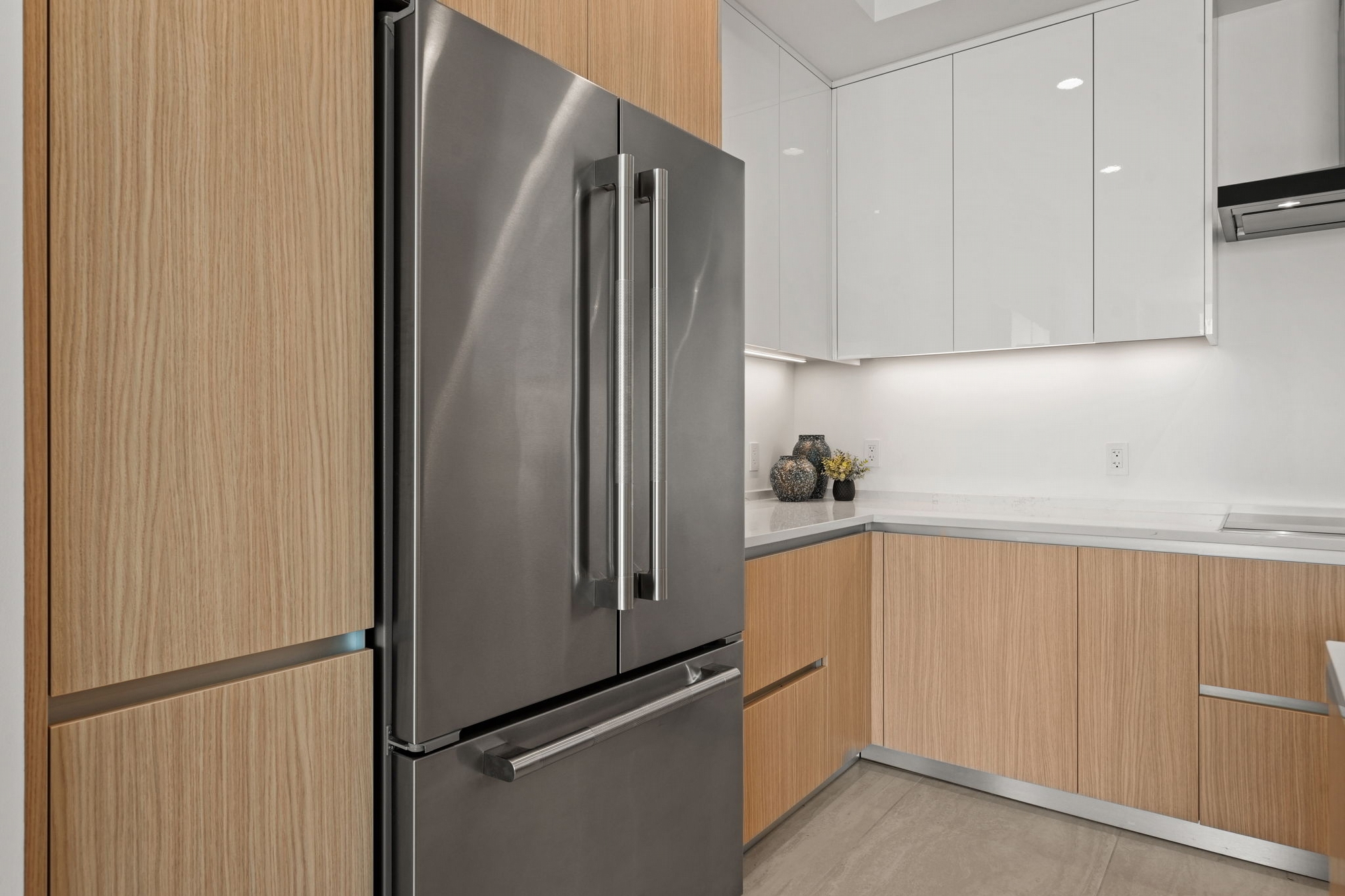 301 QUAY COMMONS UNIT 1204