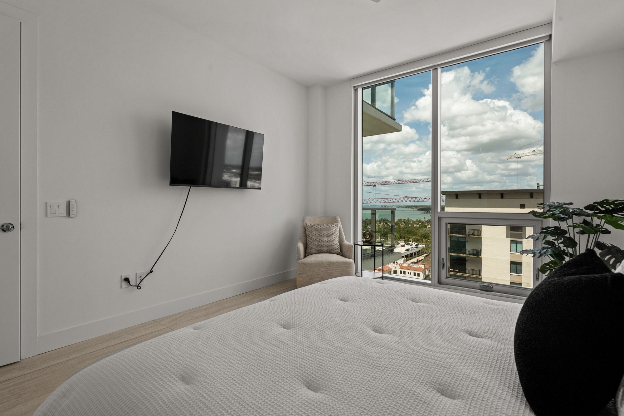301 QUAY COMMONS UNIT 1204