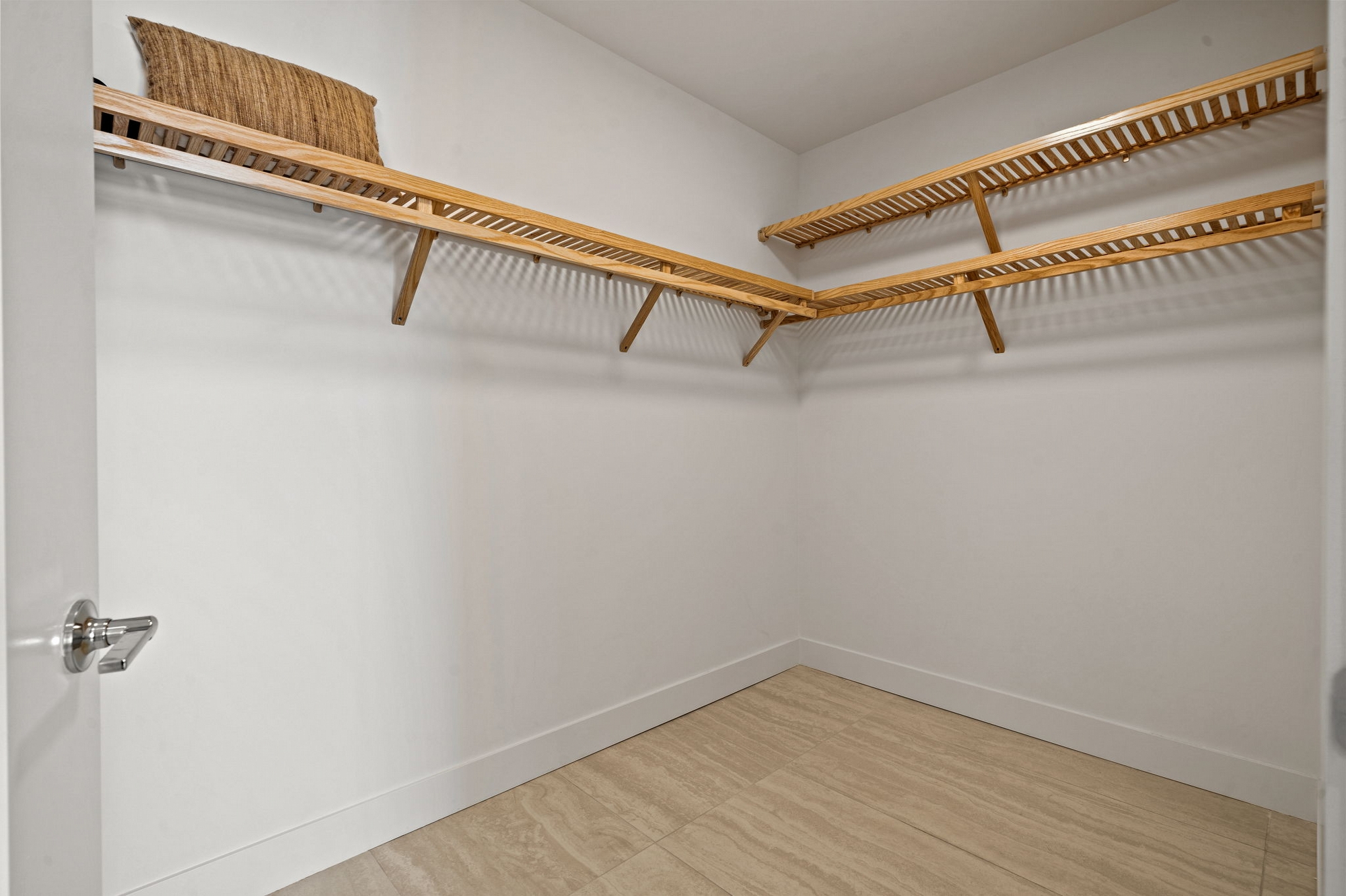 301 QUAY COMMONS UNIT 1204