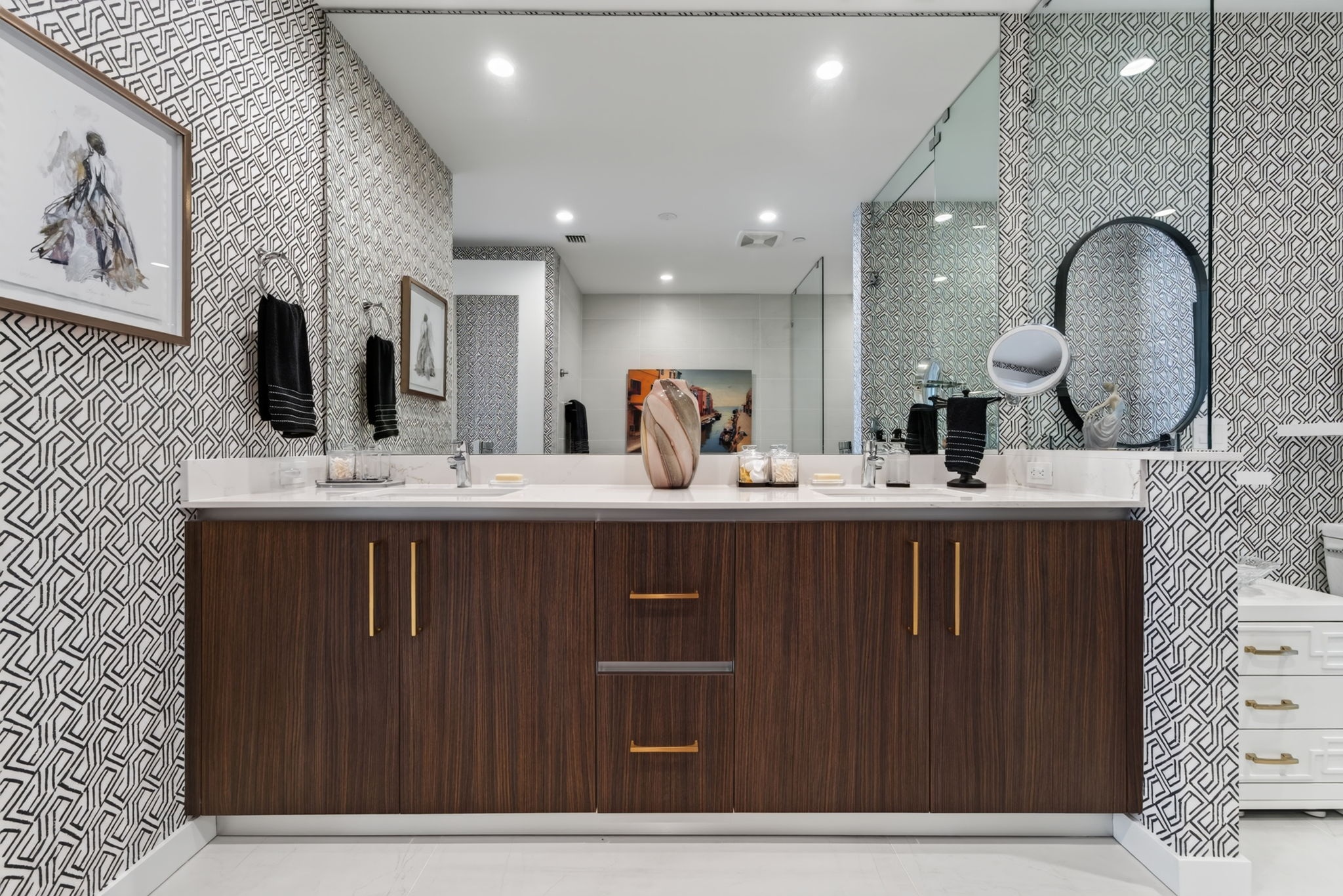 301 QUAY COMMONS UNIT 1009