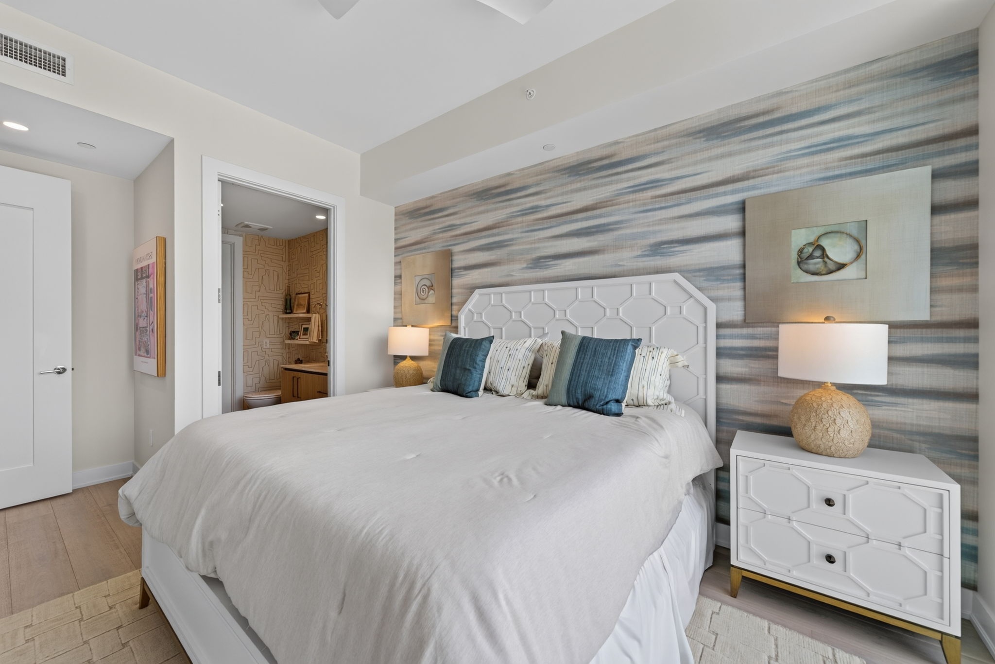301 QUAY COMMONS UNIT 1009