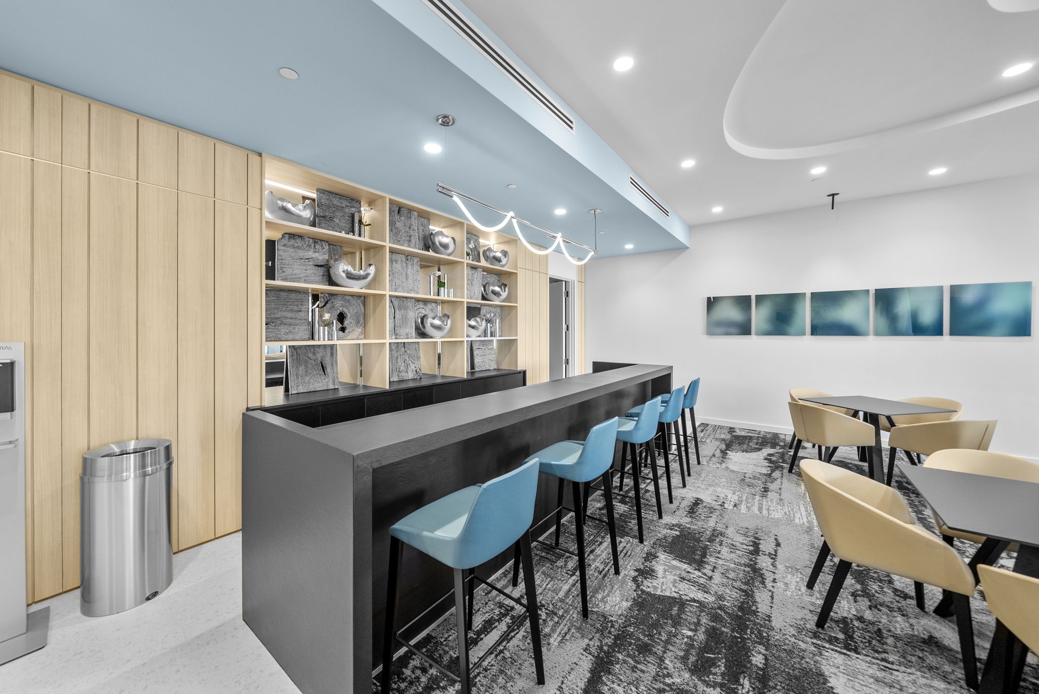 301 QUAY COMMONS UNIT 1009