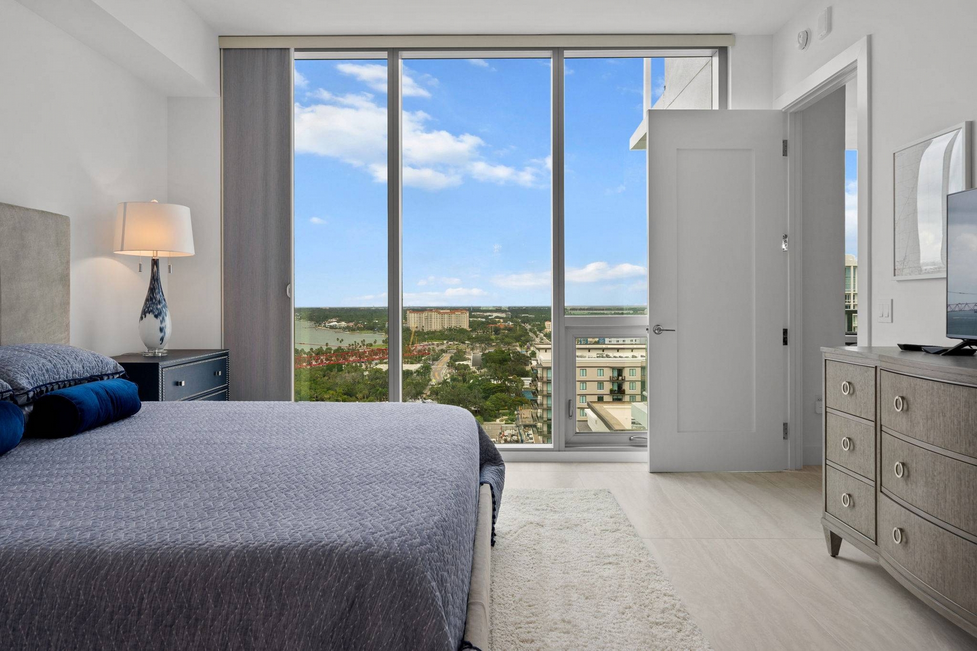 301 QUAY COMMONS UNIT 1703