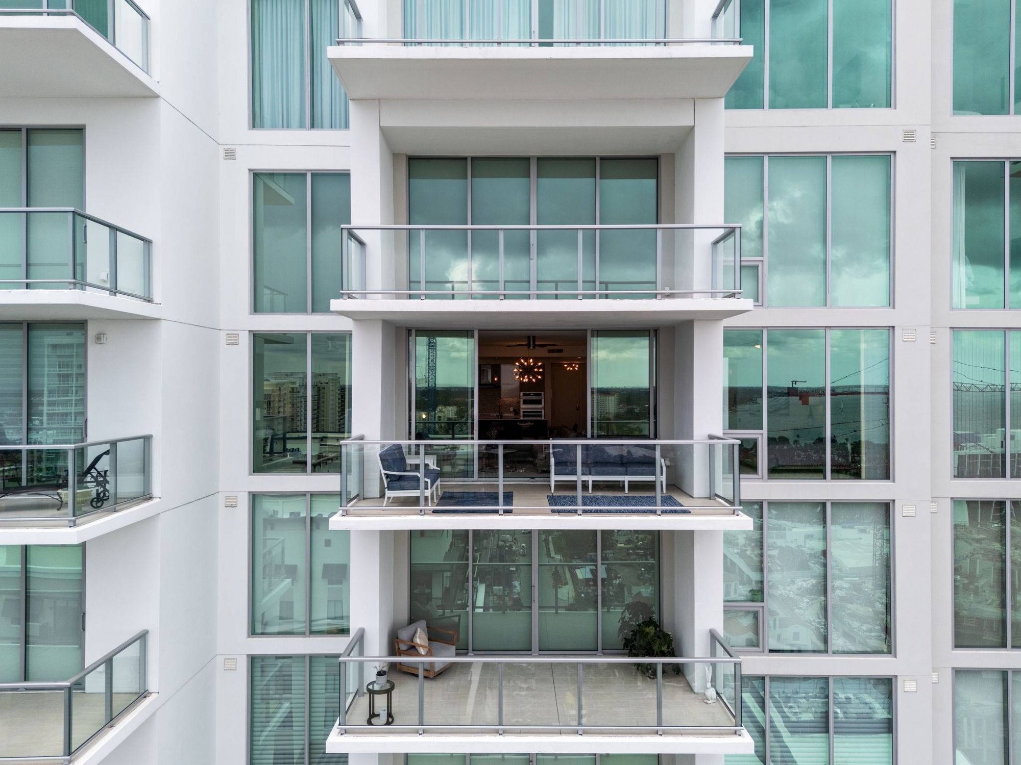 301 QUAY COMMONS UNIT 1703