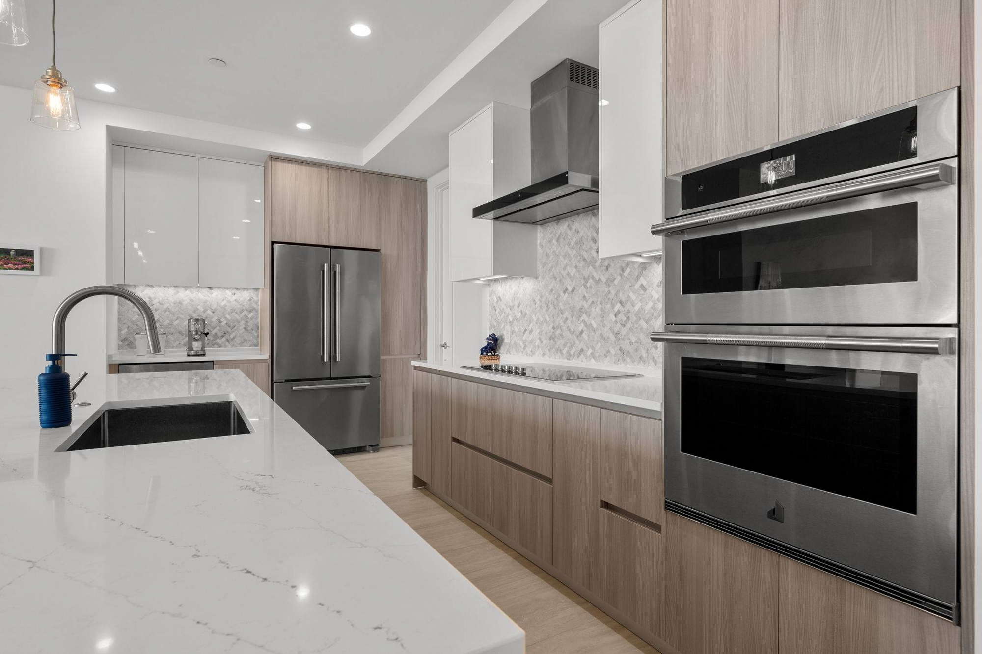 301 QUAY COMMONS UNIT 1703