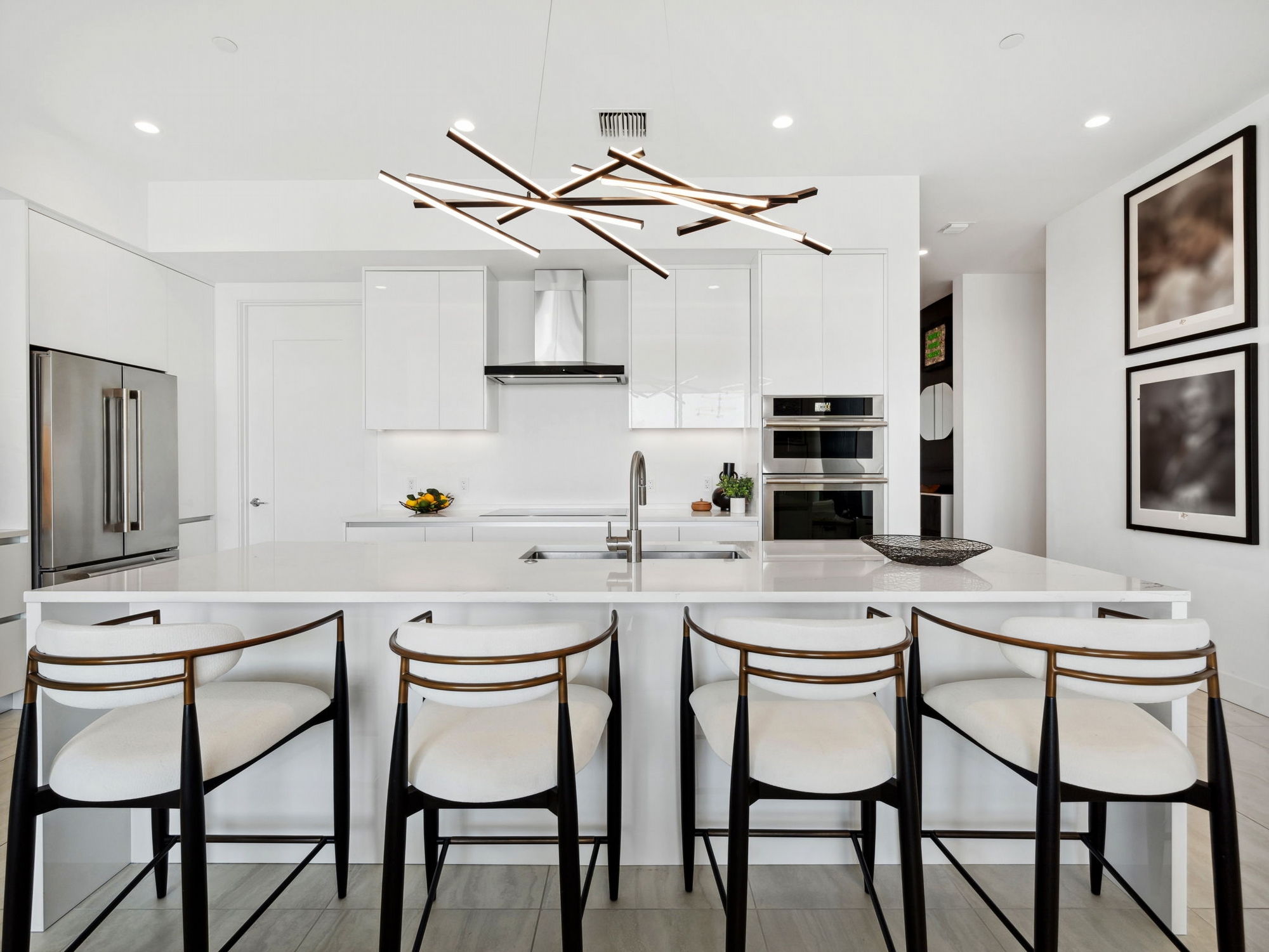 301 QUAY COMMONS UNIT 1809