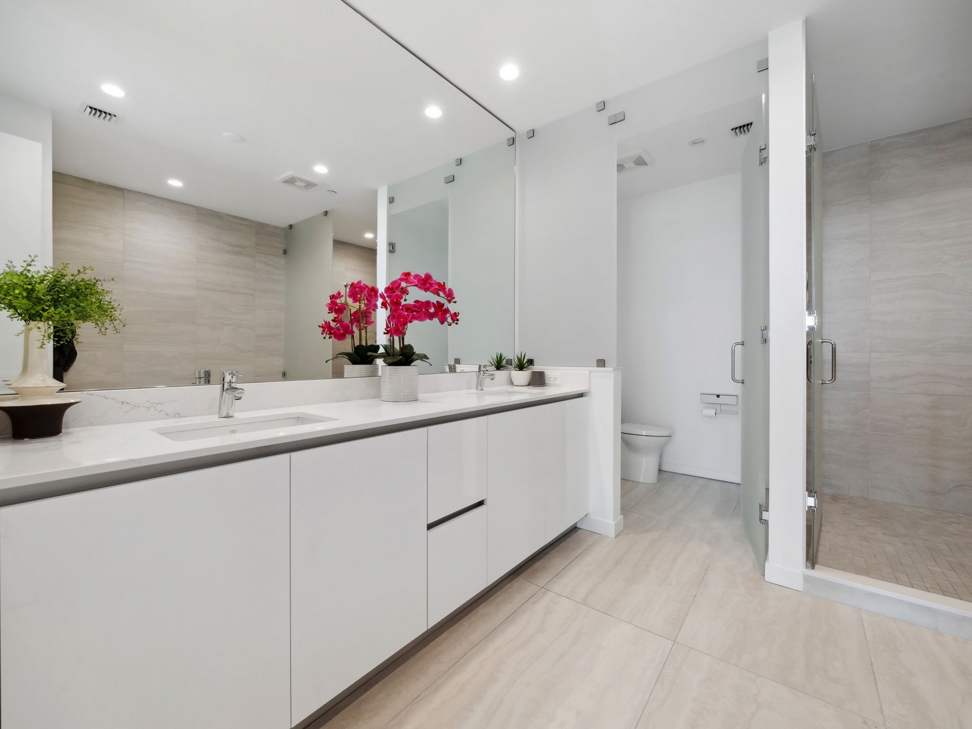301 QUAY COMMONS UNIT 1809