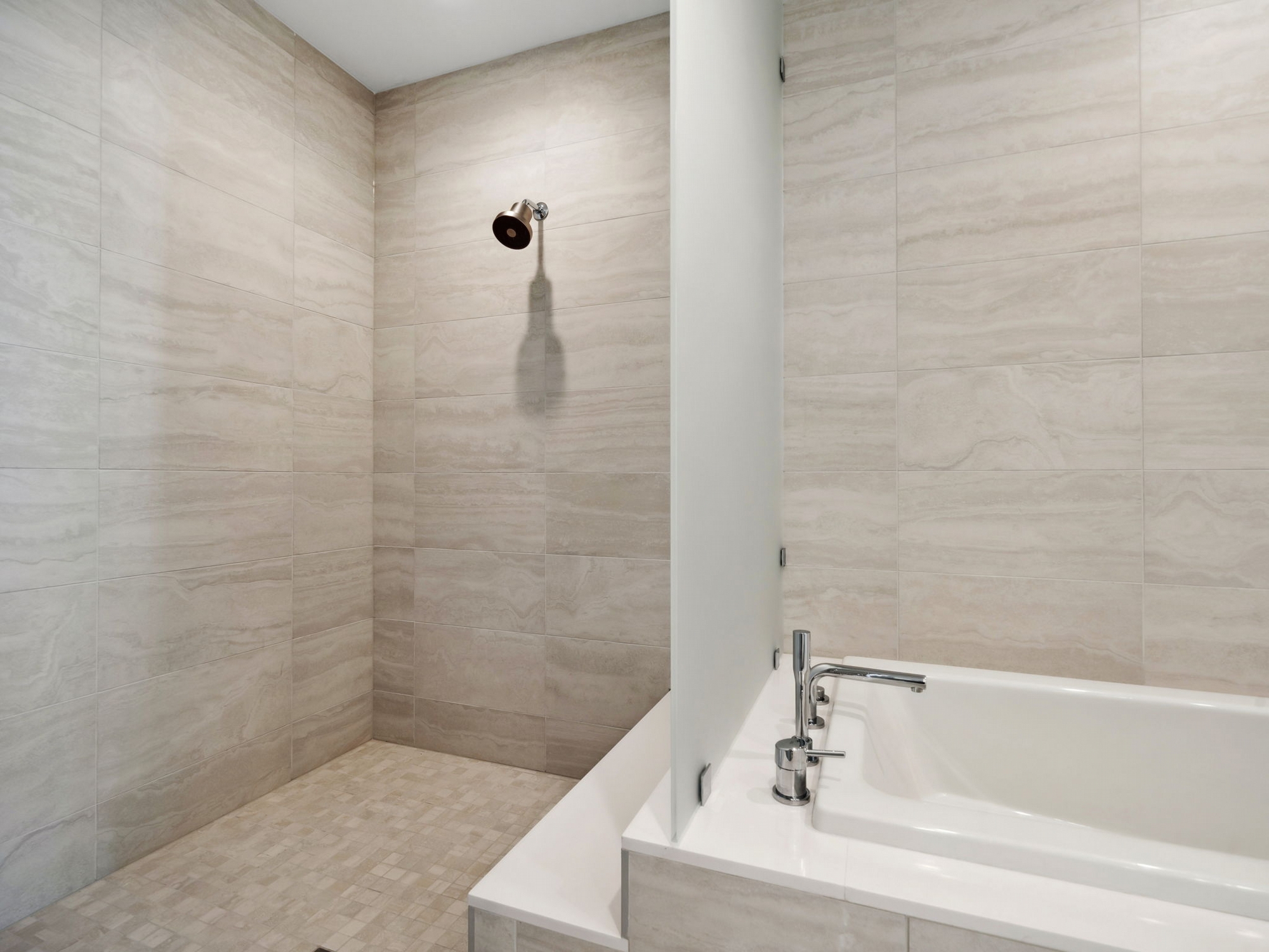 301 QUAY COMMONS UNIT 1809