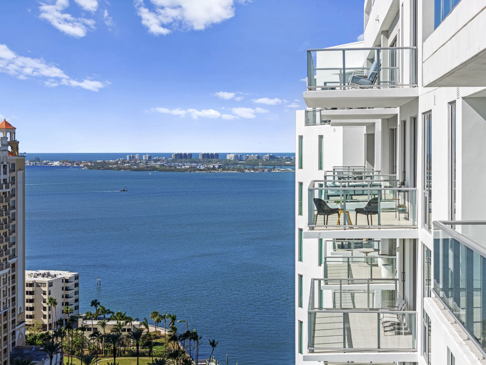 301 QUAY COMMONS UNIT 1809