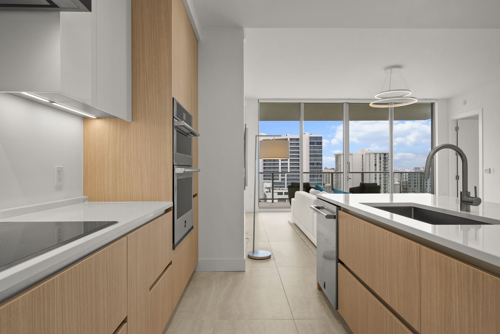 301 QUAY COMMONS UNIT 1008