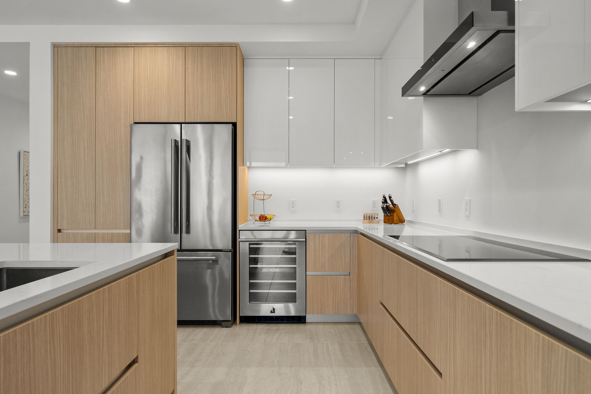 301 QUAY COMMONS UNIT 1008