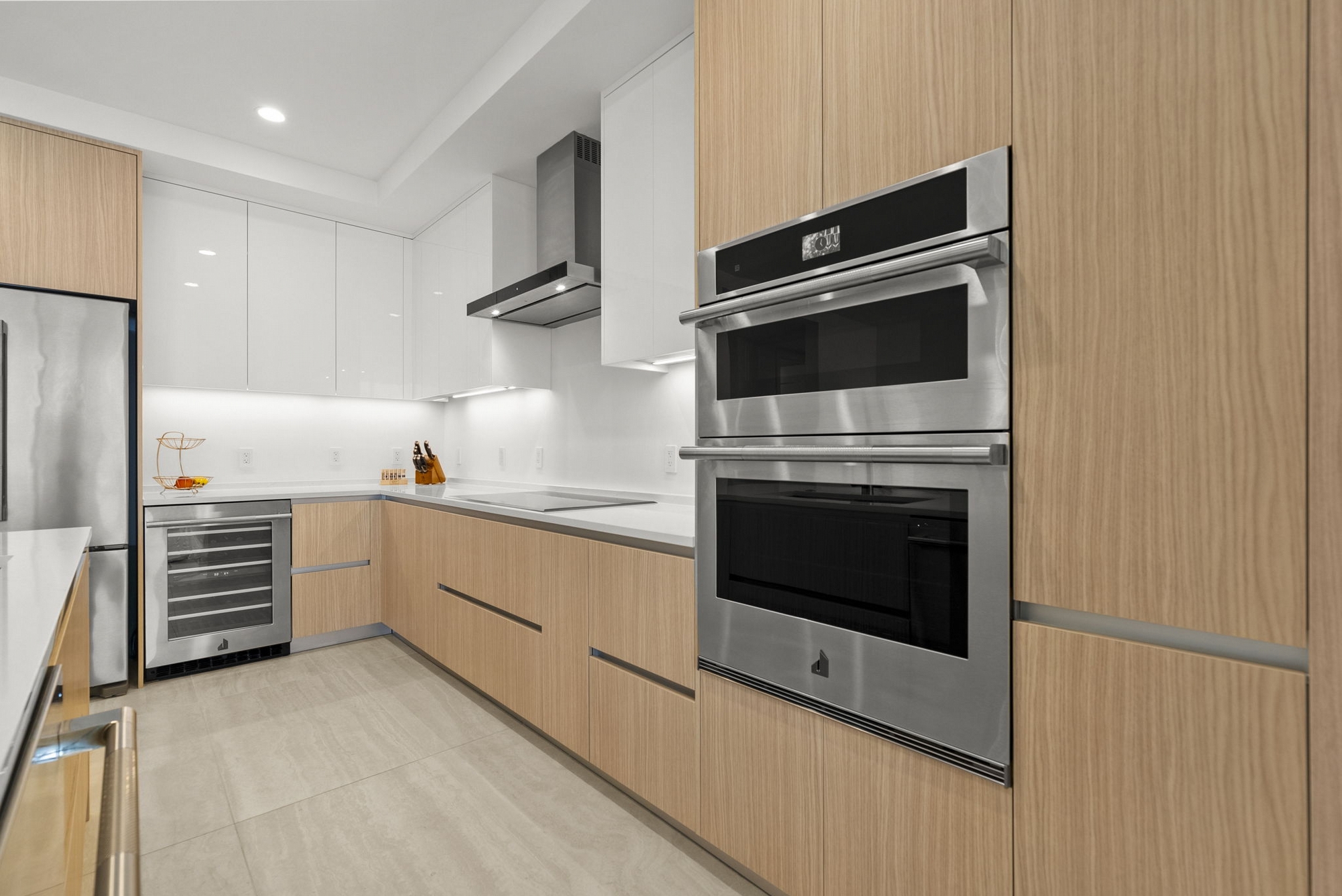 301 QUAY COMMONS UNIT 1008