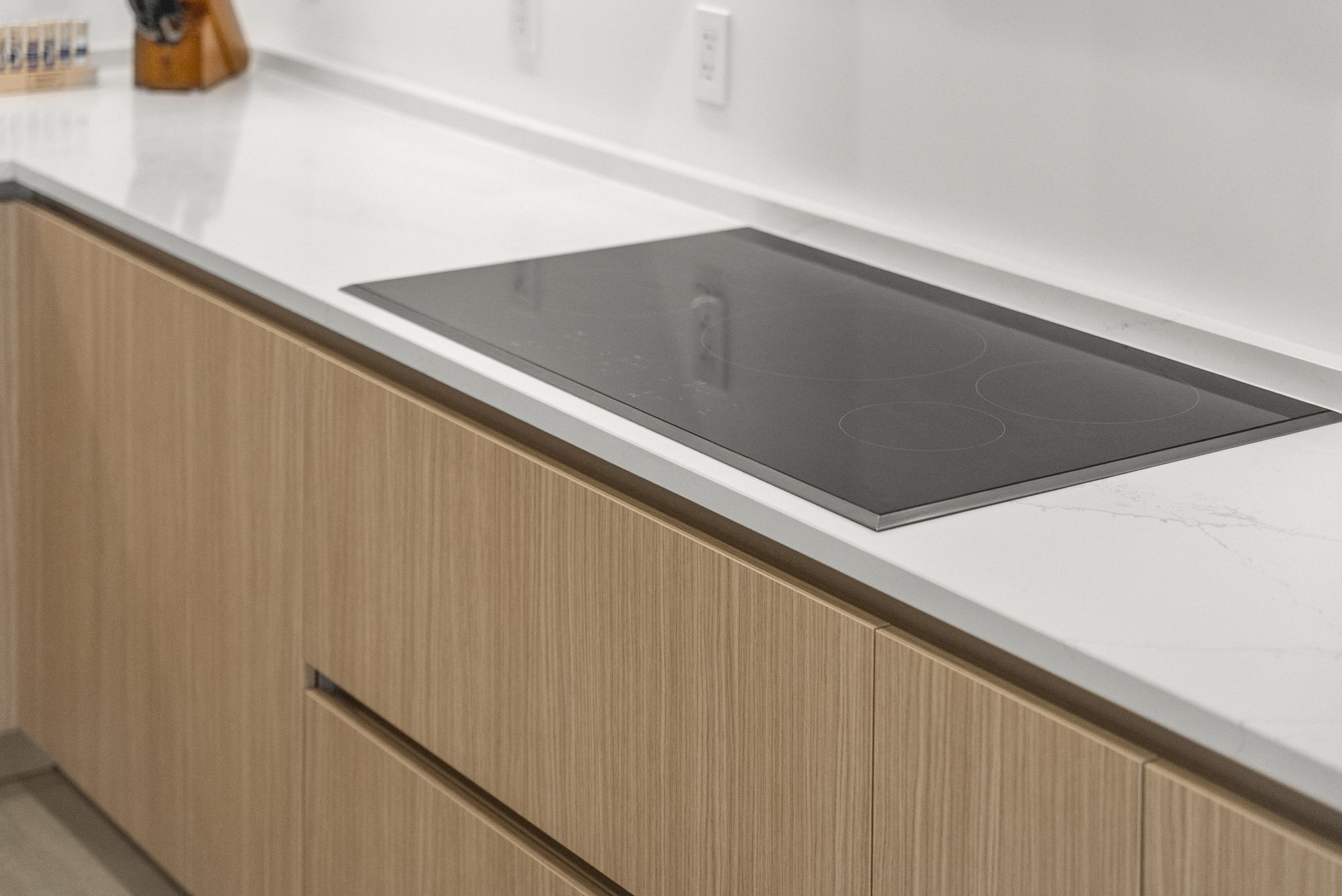 301 QUAY COMMONS UNIT 1008