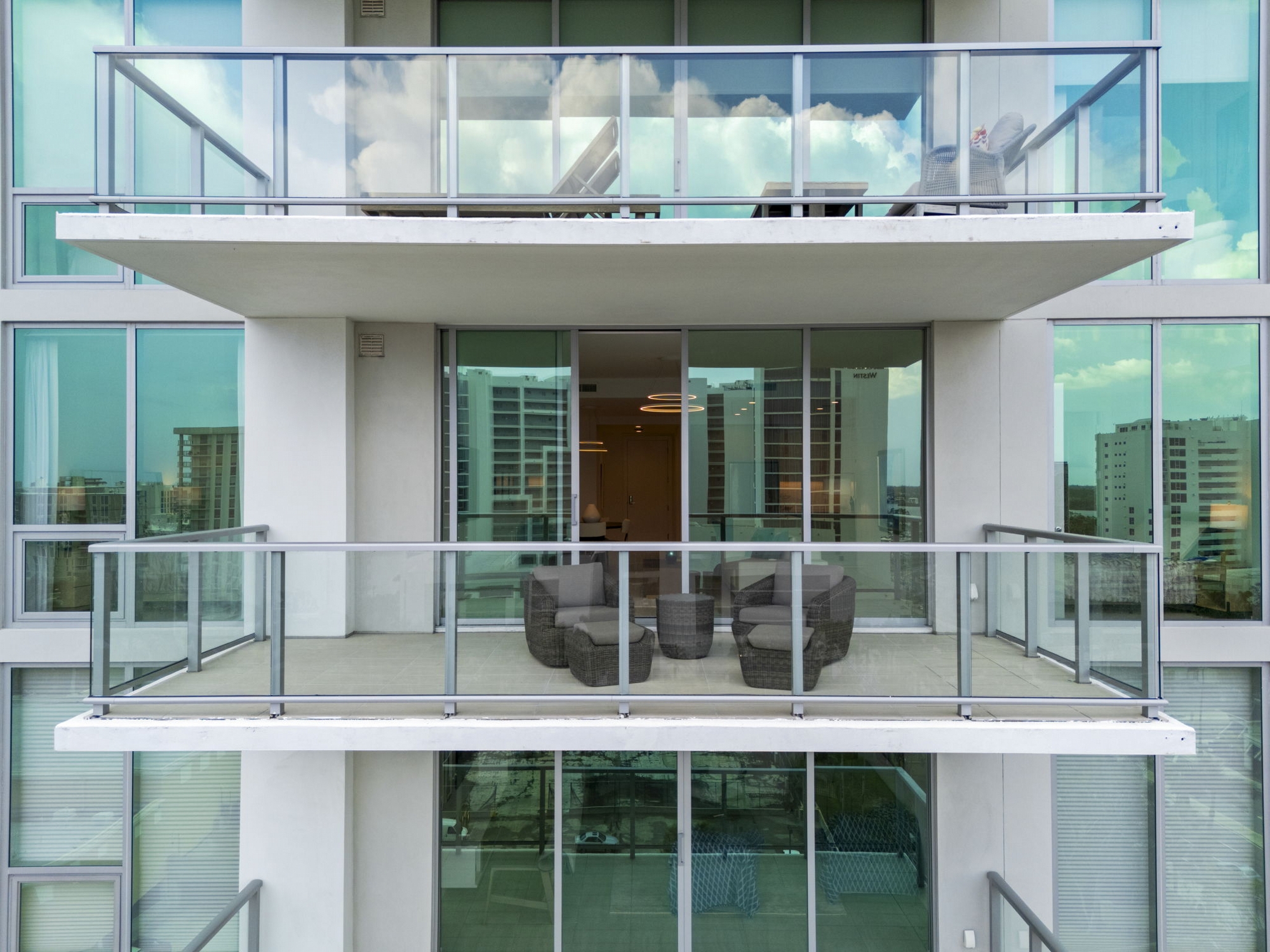 301 QUAY COMMONS UNIT 1008