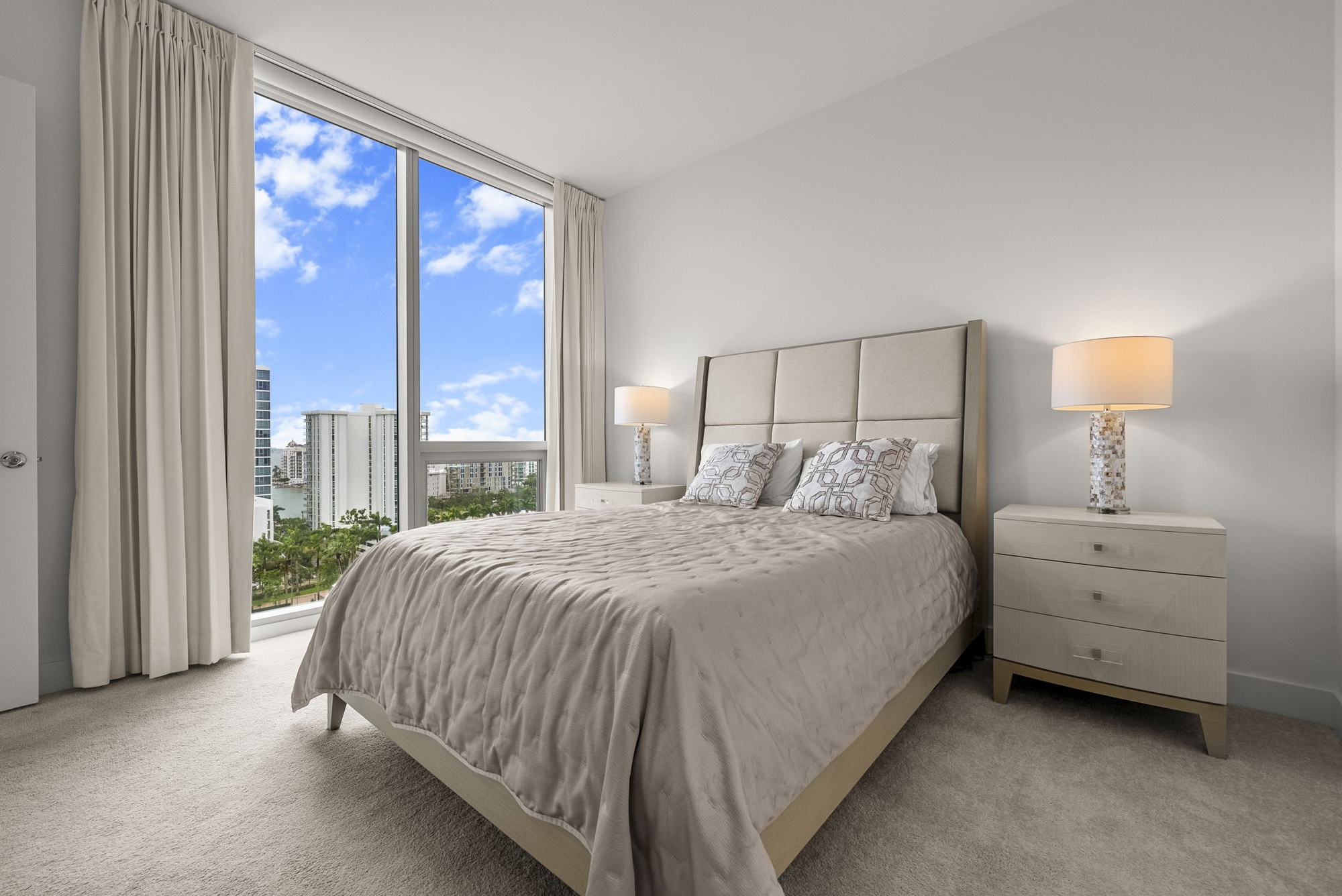 301 QUAY COMMONS UNIT 1008