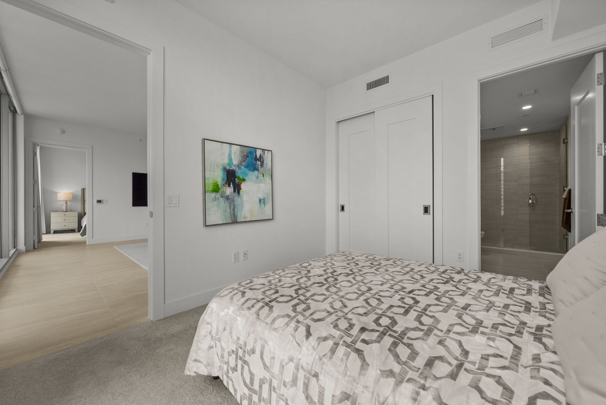 301 QUAY COMMONS UNIT 1008