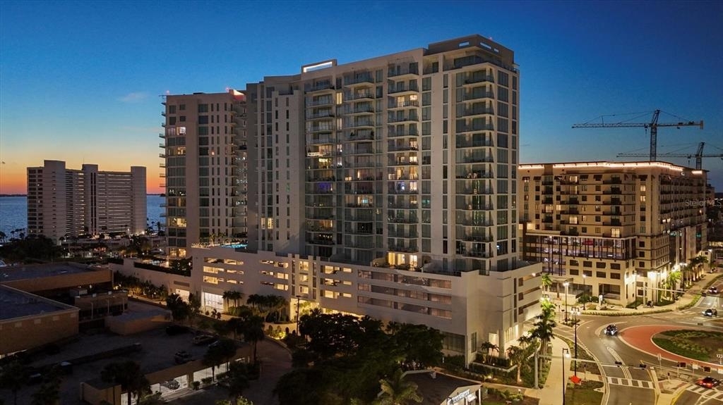 301 QUAY COMMONS UNIT 1704