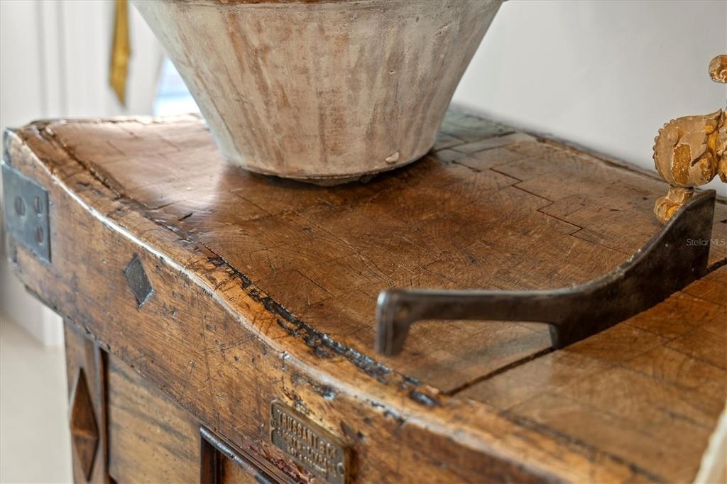 301 QUAY COMMONS UNIT 1704