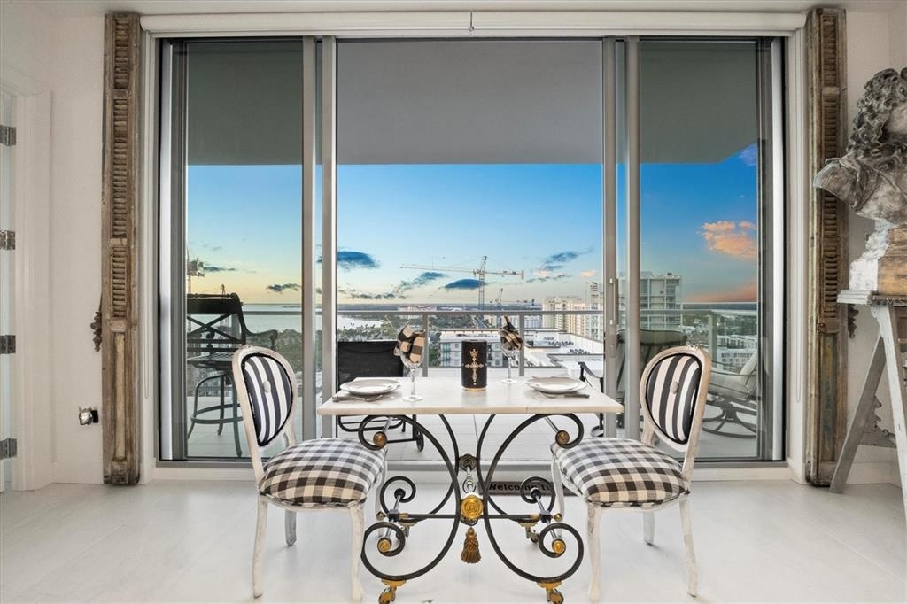 301 QUAY COMMONS UNIT 1704