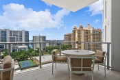 BAYSO SARASOTA CONDO